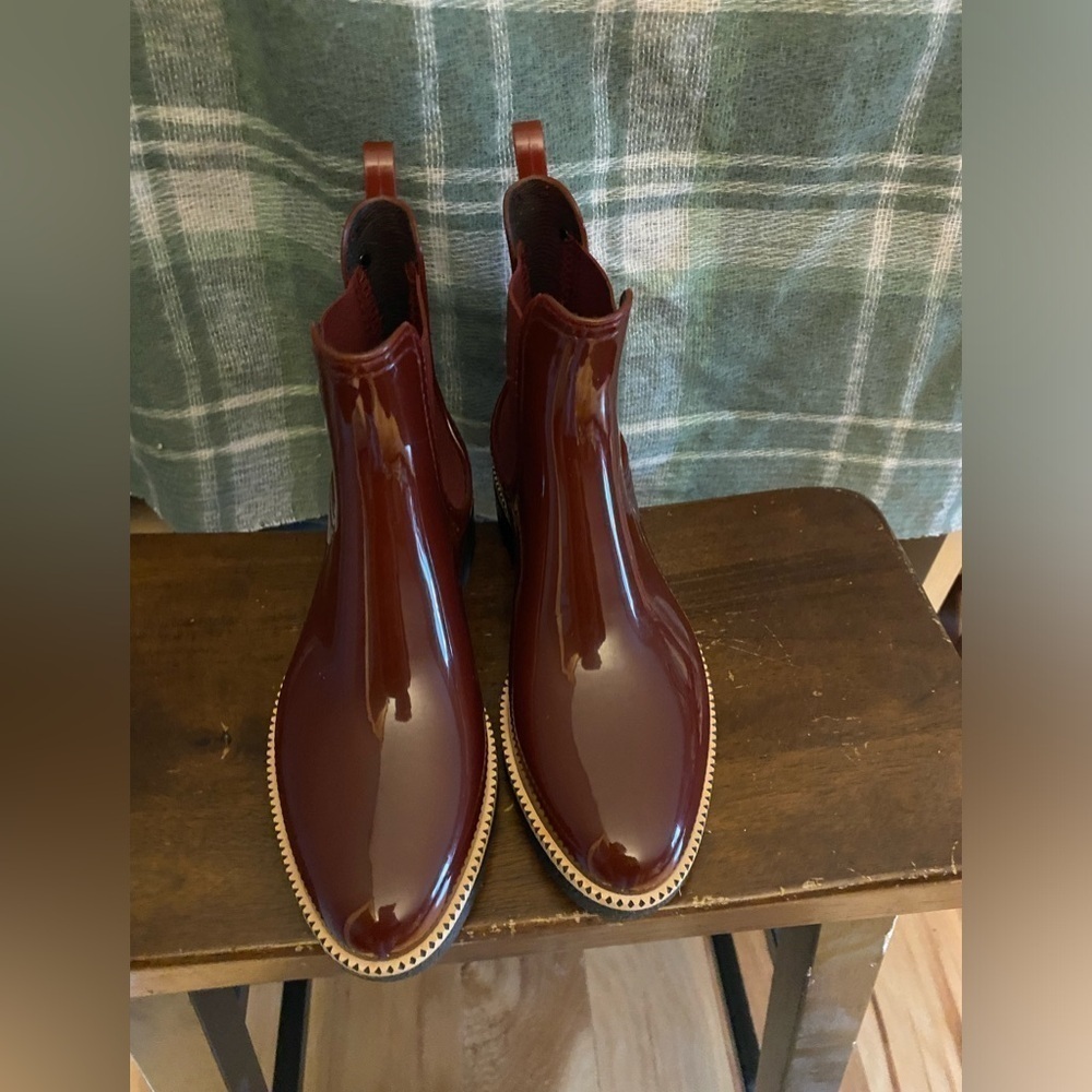 Lemon Jelly rich burgundy Chelsea rain boots like new 39 - Picture 3 of 8
